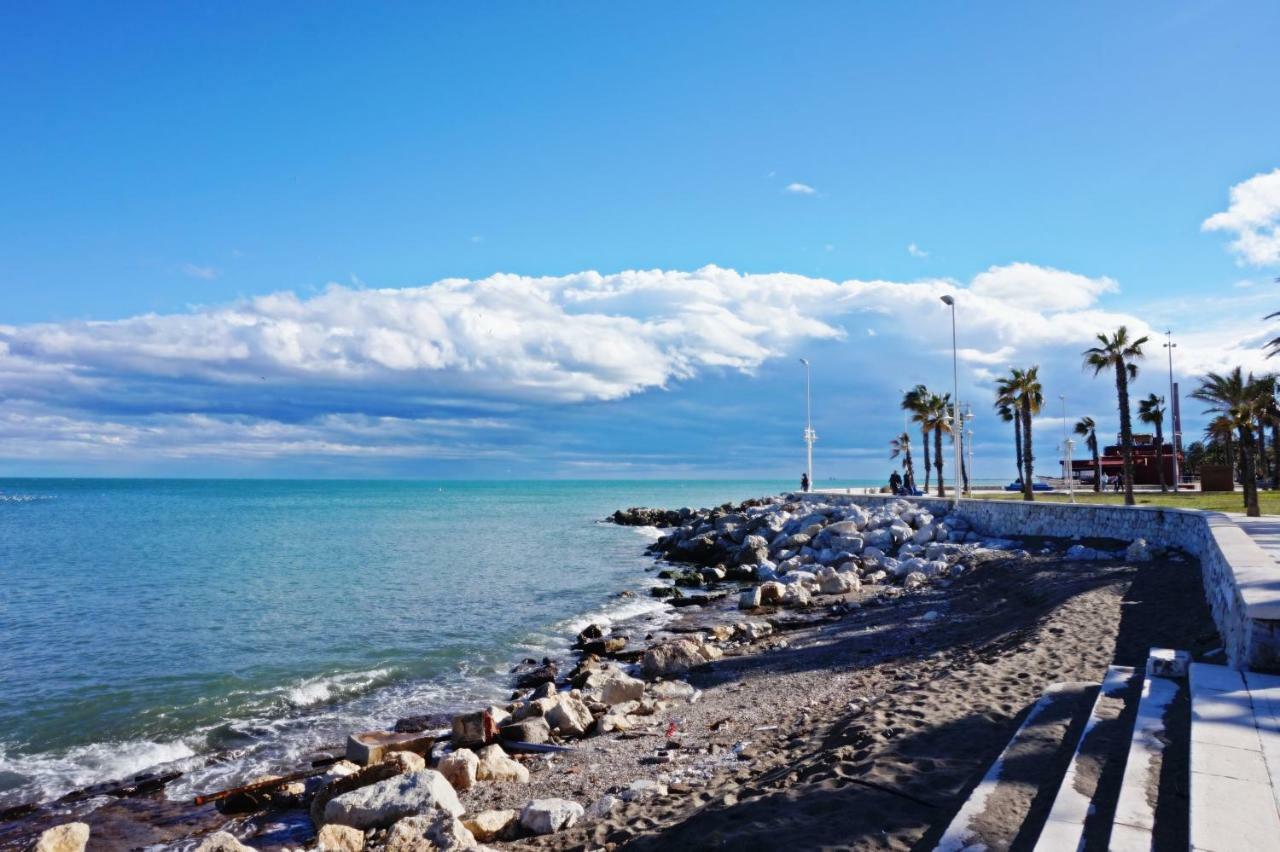 Modern & Stylish Loft With Breathtaking Views Free Wifi - Close To The Sea Málaga Kültér fotó